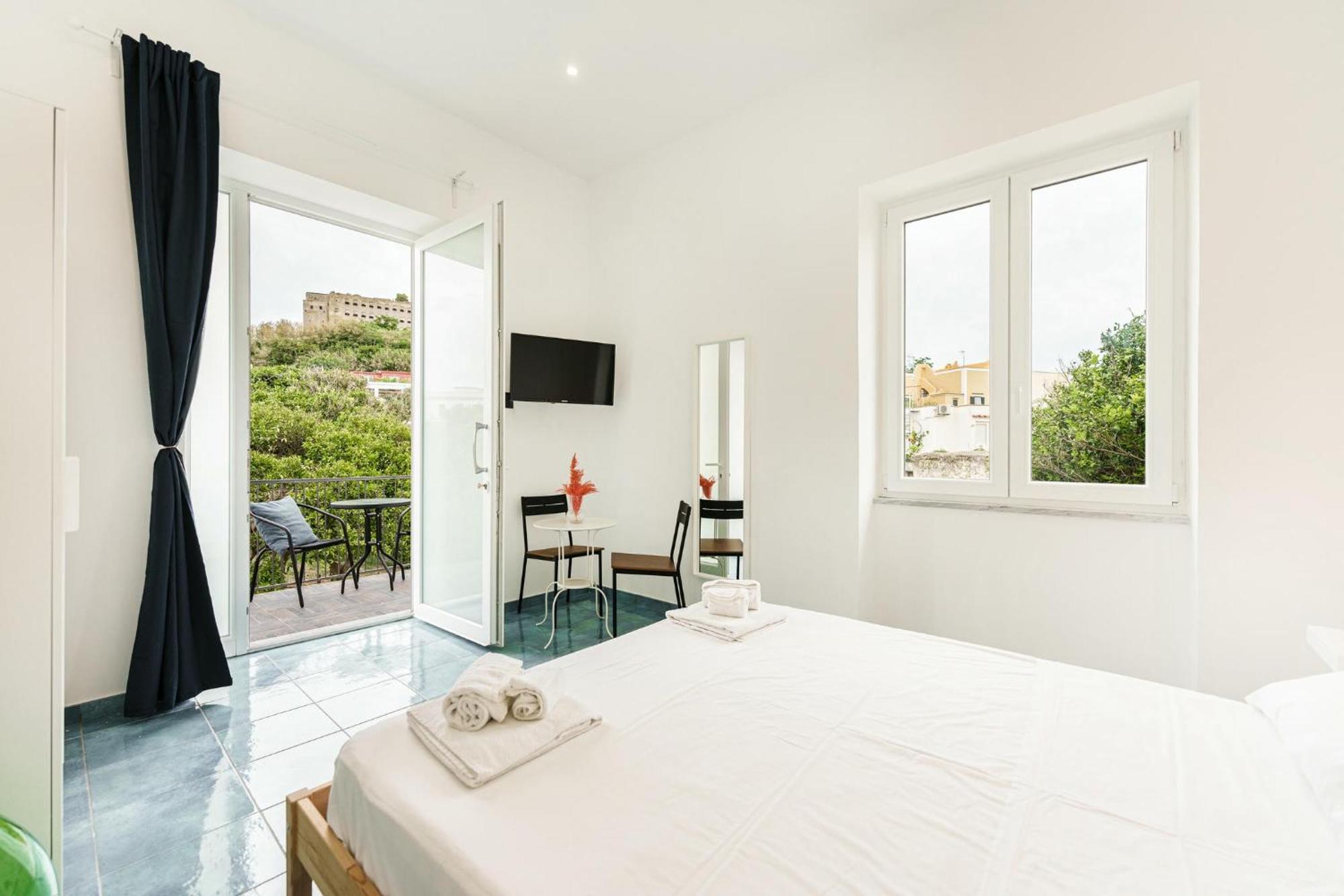 プロチーダ Il Poeta Nella Vigna Bed & Breakfast エクステリア 写真